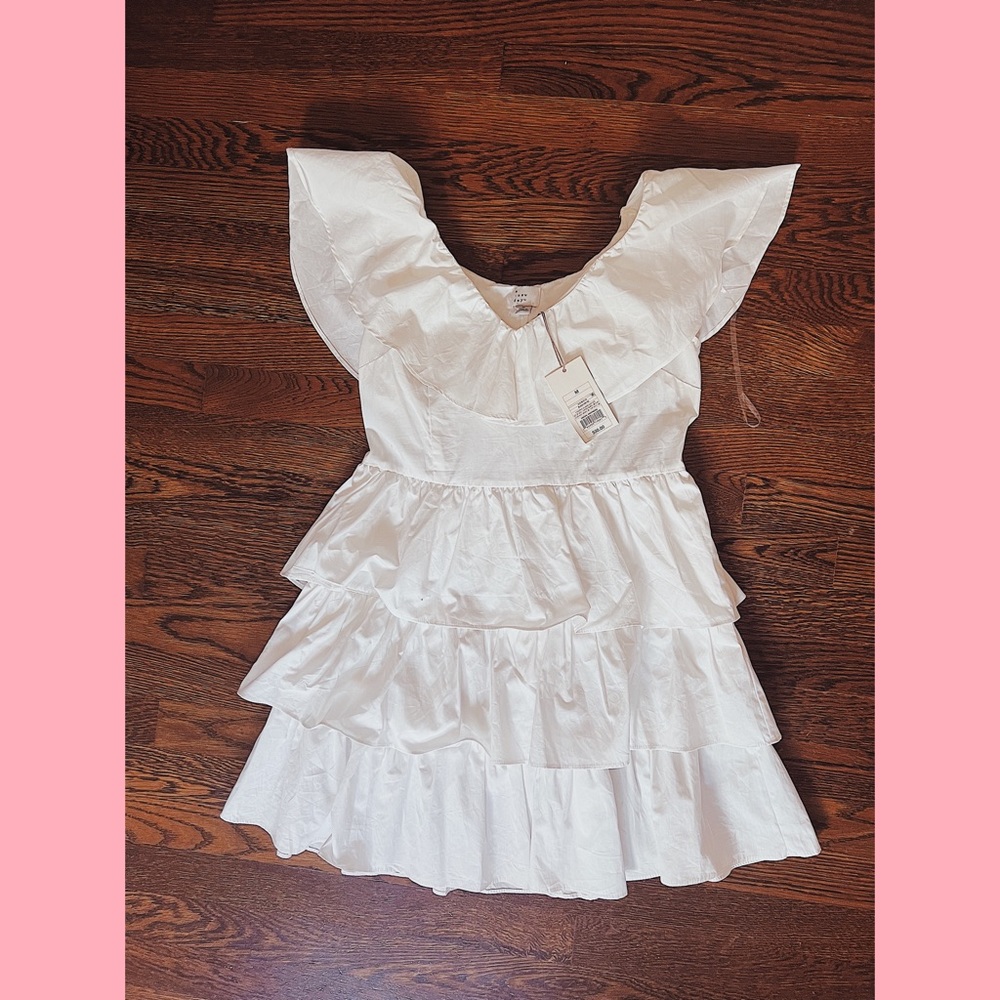 Beautiful White Ruffle mini-dress | Size: MEDIUM ✨Brand New!✨